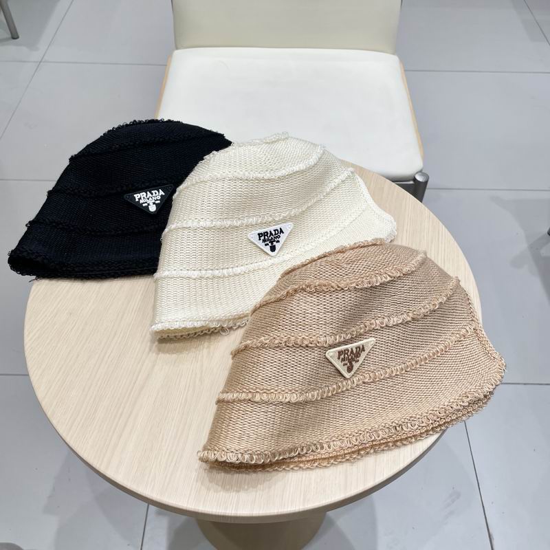 Prada hat 032002